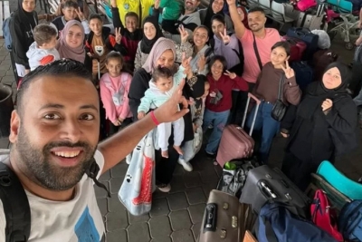 Brasileiros que estavam em Gaza decolam em voo da FAB 