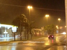 Chove forte em toda região e risco de granizo