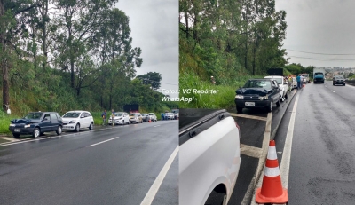 Quatro carros batem na rodovia do Contorno