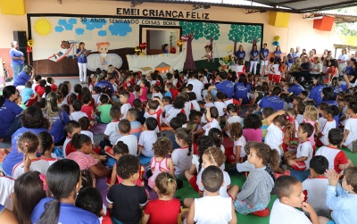 Pediatras fazem manifesto e pedem volta às aulas, mas com segurança