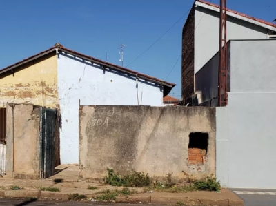 Rapaz é preso após matar homem e colocar corpo dentro de balde de roupas