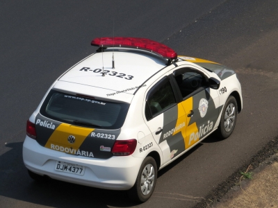 Casal é preso em flagrante ao tentar subornar policiais