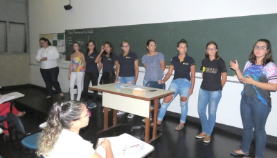 Alunos do Univem participam de Trote Solidário  e beneficiam entidade