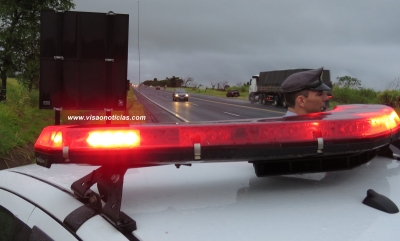 Carnaval na cadeia: motorista se envolve em acidente na SP-333 e acaba preso por embriaguez