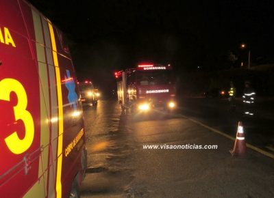 Cadeirinhas salvam crianças em capotamento na SP-333, em Marília
