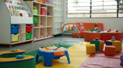 Governo estadual entrega creche escola em Oriente