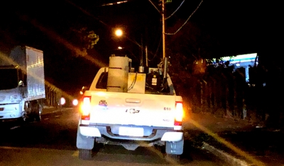 Saúde faz nebulização contra o mosquito da dengue na zona oeste