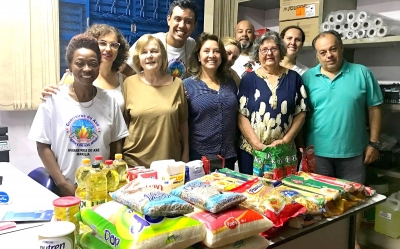 Coletivo “Guerreiros do Axé” entrega nova doação de alimentos à Gota de Leite