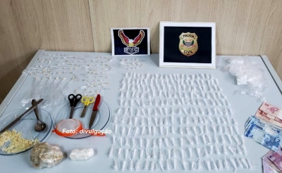 Polícia Civil prende trio com crack e cocaína, na região