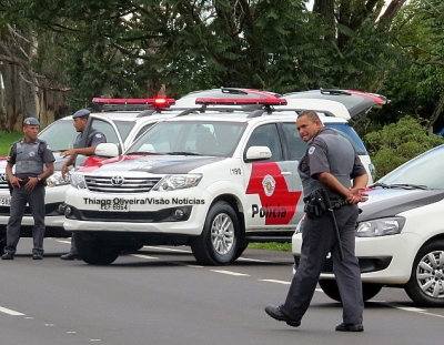 Mulher é presa após roubar carro na Rodoviária