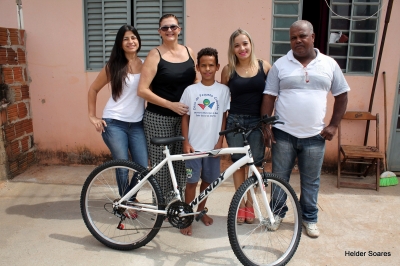 Cultura entrega bicicletas a premiados em concurso
