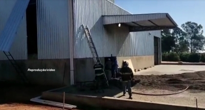 Incêndio em secadora de café em Rosália mobiliza Bombeiros