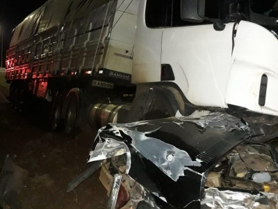 Motorista morre na Transbrasiliana após acidente com duas carretas