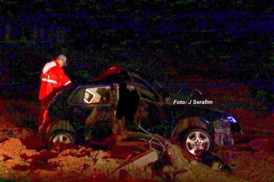 Empresário morre após derrapar carro em pista com lama e cair em barranco