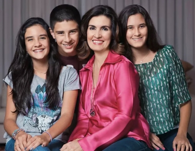 Fátima Bernardes não quer que filhos chamem madrasta de "mãe"