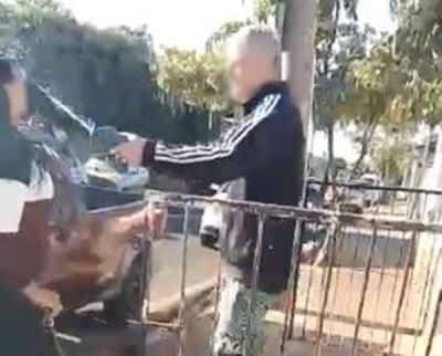 Ex-patrão demite e joga ácido em faxineira após discussão 