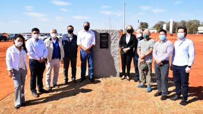 Prefeita Tina participa do lançamento da pedra fundamental da nova fábrica da Jacto em Pompeia