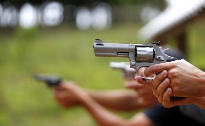 Para ter uma arma em casa, o gasto mínimo é de R$ 3,7 mil