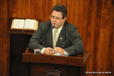 Samuel pede recuperação de ruas no Santa Antonieta