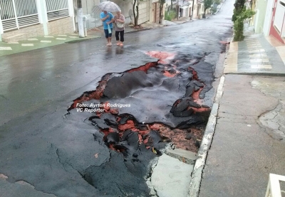 Asfalto cede e volta a ameaçar abastecimento