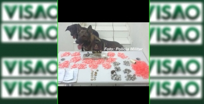 Atrás de acusado de homicídio, PM apreende drogas na zona sul