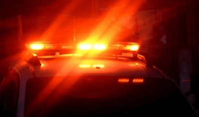 Rapaz caminha sobre a rodovia e morre atropelado por caminhão