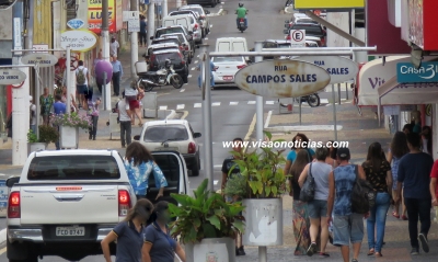 Calendário: Comerciantes definem horário especial para 2020