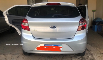 Polícia apreende carro dublê e homem é preso em flagrante
