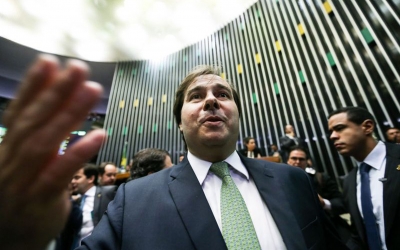 Rodrigo Maia é reeleito presidente da Câmara
