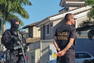 PF cumpre mandado de busca na casa de Bolsonaro, que terá que depor