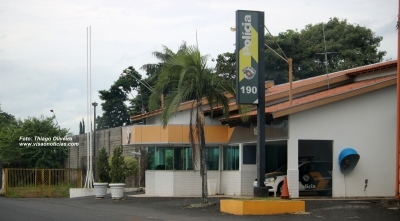 “Acorda, Motorista” da Entrevias estaciona na base da PM Rodoviária, em Marília