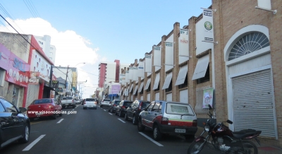 Comércio de Marília permanece fechado hoje. Só delivery