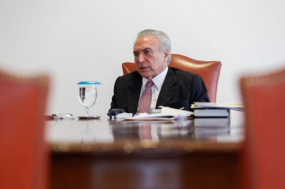 Temer é denunciado por crime de corrupção passiva