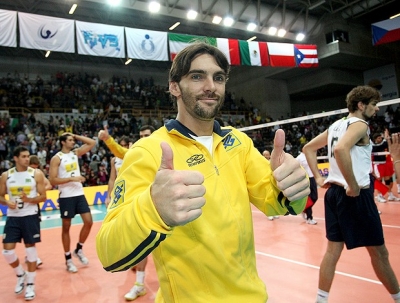 Justiça decreta prisão de ex-jogador de vôlei Giba por falta de pagamento de pensão