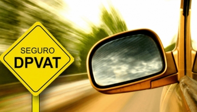 Bolsonaro assina medida provisória que extingue o Dpvat