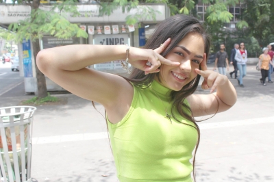 Youtuber morre após ser baleada