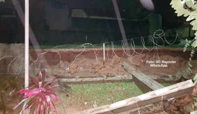 Temporal causa vários estragos e deixa carros ilhados em Marília