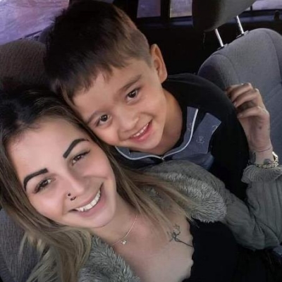 Mãe tenta salvar filho de afogamento, mas acabam morrendo, na região. Ela estava grávida