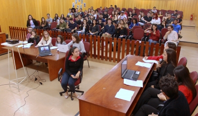 Campanha enganosa e abusiva: alunos da Unimar fazem júri simulado