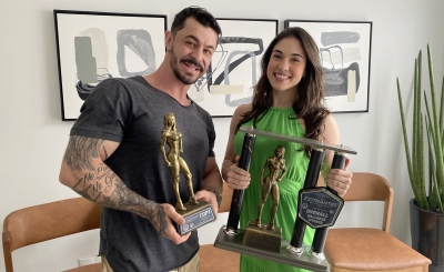 Egressa da Unimar, a nutricionista Laura Bergo, conquista o Título de Campeã Overall Wellness 