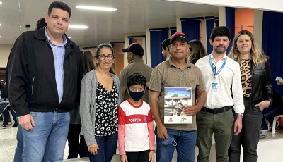 Residencial dos Ipês: Menin, Prefeitura de Pompeia e CAIXA entregam contratos para 84 famílias