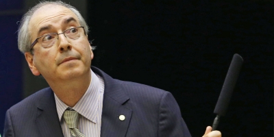 "Se derrubo Dilma, no dia seguinte vocês me derrubam", diz Cunha
