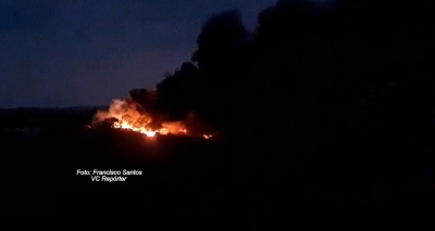 Incêndio destrói olaria em Marília e se alastra por toda área