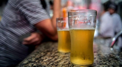 Estudo mostra ligação entre álcool e suicídio na faixa de 25 a 44 anos