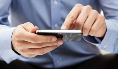 81,5 milhões de brasileiros acessam a internet pelo celular