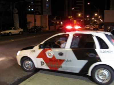 Lanchonete é assaltada na zona sul