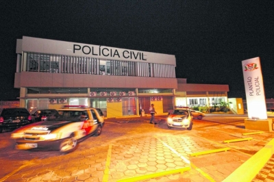 Jovem é preso, suspeito de estupro e cárcere privado