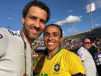 Médico nascido em Assis cuida das jogadoras da Seleção Brasileira de Futebol