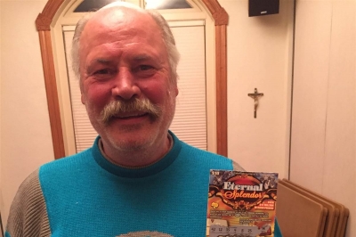 Morador de rua ganha prêmio de mais de R$ 1 milhão