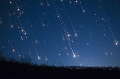 Ano começa com chuva de estrelas cadentes